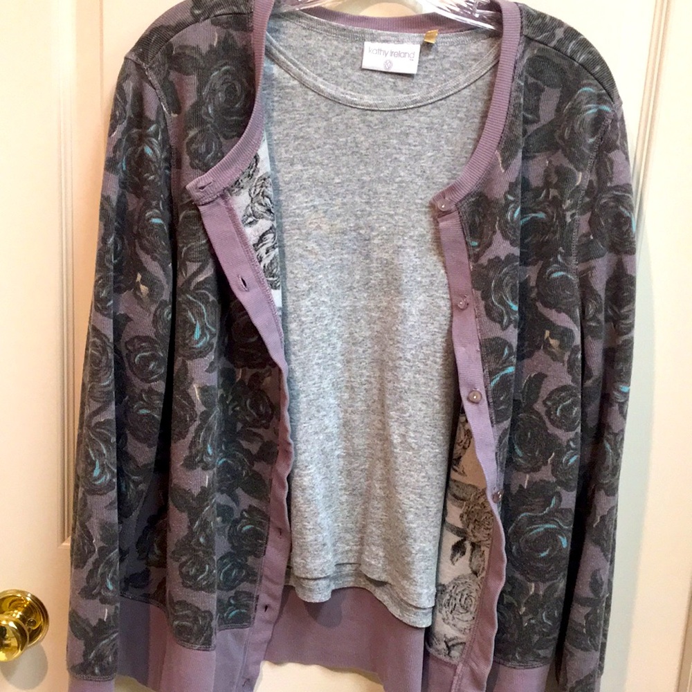 “True Grit” Plum Rose Print Cotton Cardigan - Picture 4 of 8